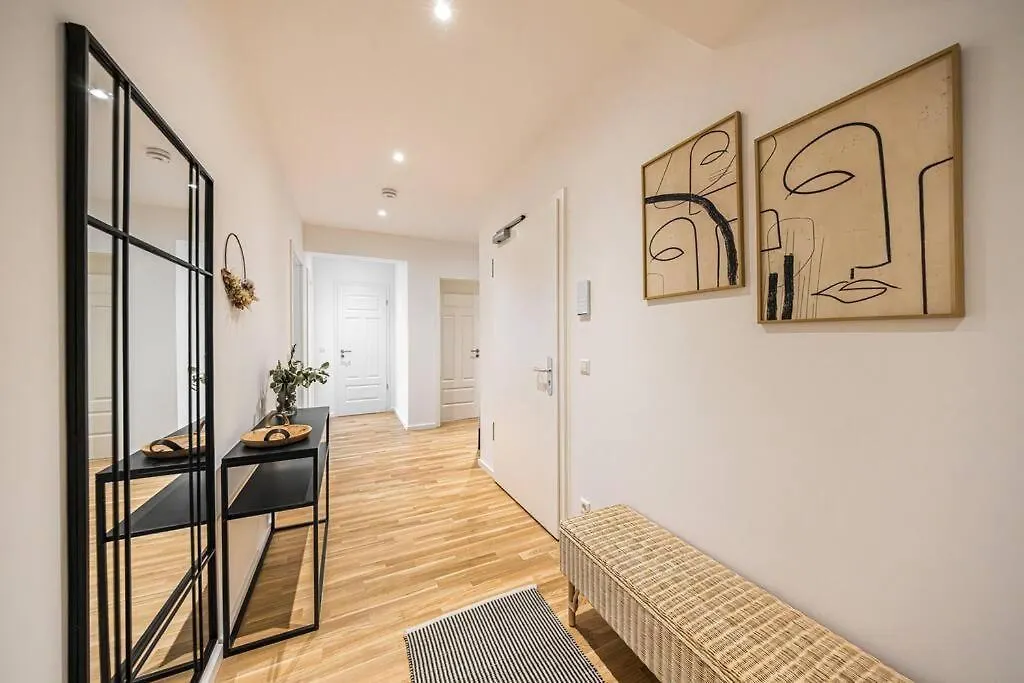 Stylisches Zentrales City-Apartment Mit 2 Balkonen Leipzig