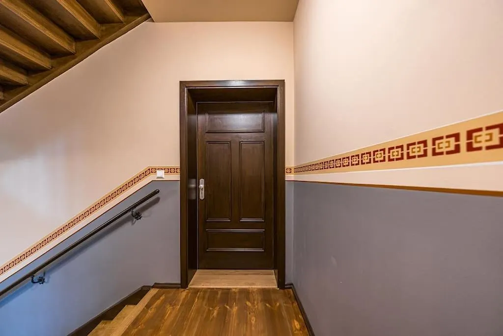 Stylisches Zentrales City-Apartment Mit 2 Balkonen Leipzig 0*,  Germany